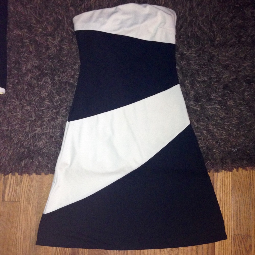 Express White And Black Strapless Dress-Midi Dress
